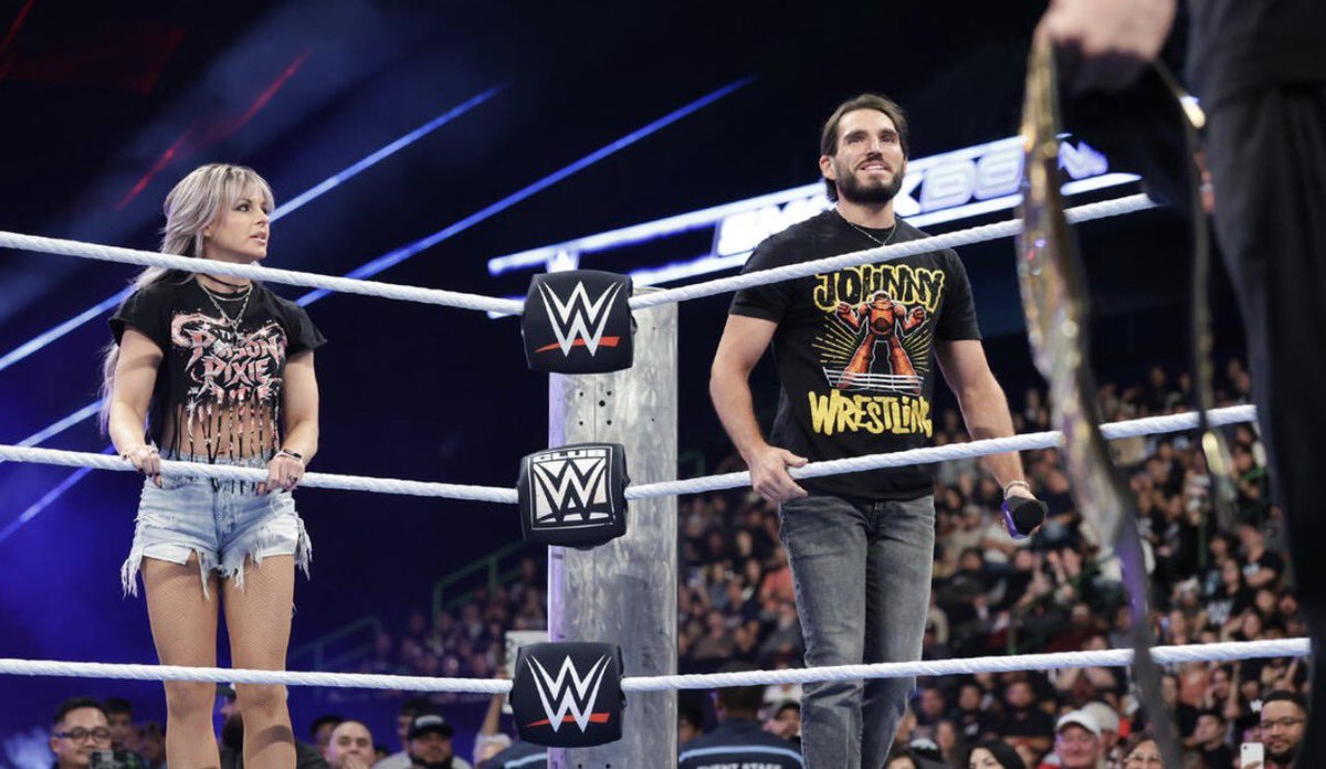 JohnnyGargano's tweet photo. First in line. https://t.co/ln8MzpSfhX