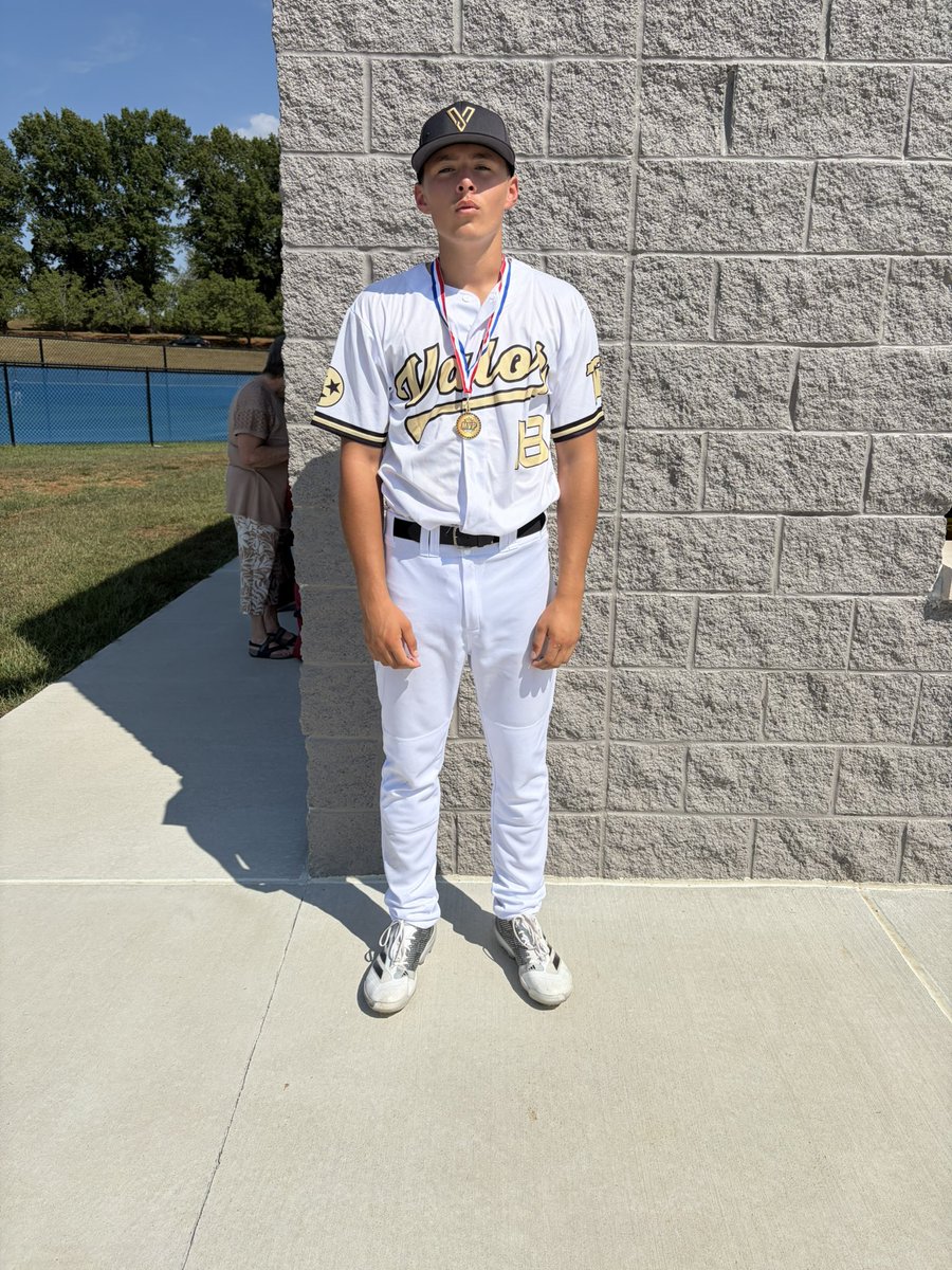 Real423Sports's tweet photo. Griffin Carlton 
Valor 15u
Boyd Buchanan 
@pbicamps Player of the Game https://t.co/XFq3M5WW67