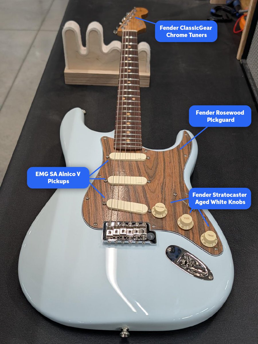 SweetwaterSound's tweet photo. Get a closer look at what our Guitar Workshop team does. 🤘 This @Fender American Professional II GT11 Stratocaster got a few custom touches, including a rosewood SSS pickguard, ClassicGear tuning machines, and Aged White replacement knobs.
https://t.co/vlpQFkLFJy https://t.co/gIkvFAzCEb