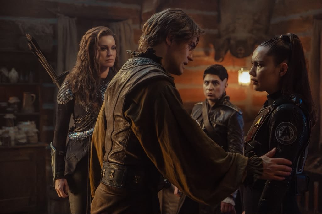 RebeccaRomijn's tweet photo. Does anyone know the way to the Renaissance Faire? ⚔️ 

A new fairytale episode of @StarTrek: Strange New Worlds is now available on @ParamountPlus! https://t.co/VMcsZ48yQT