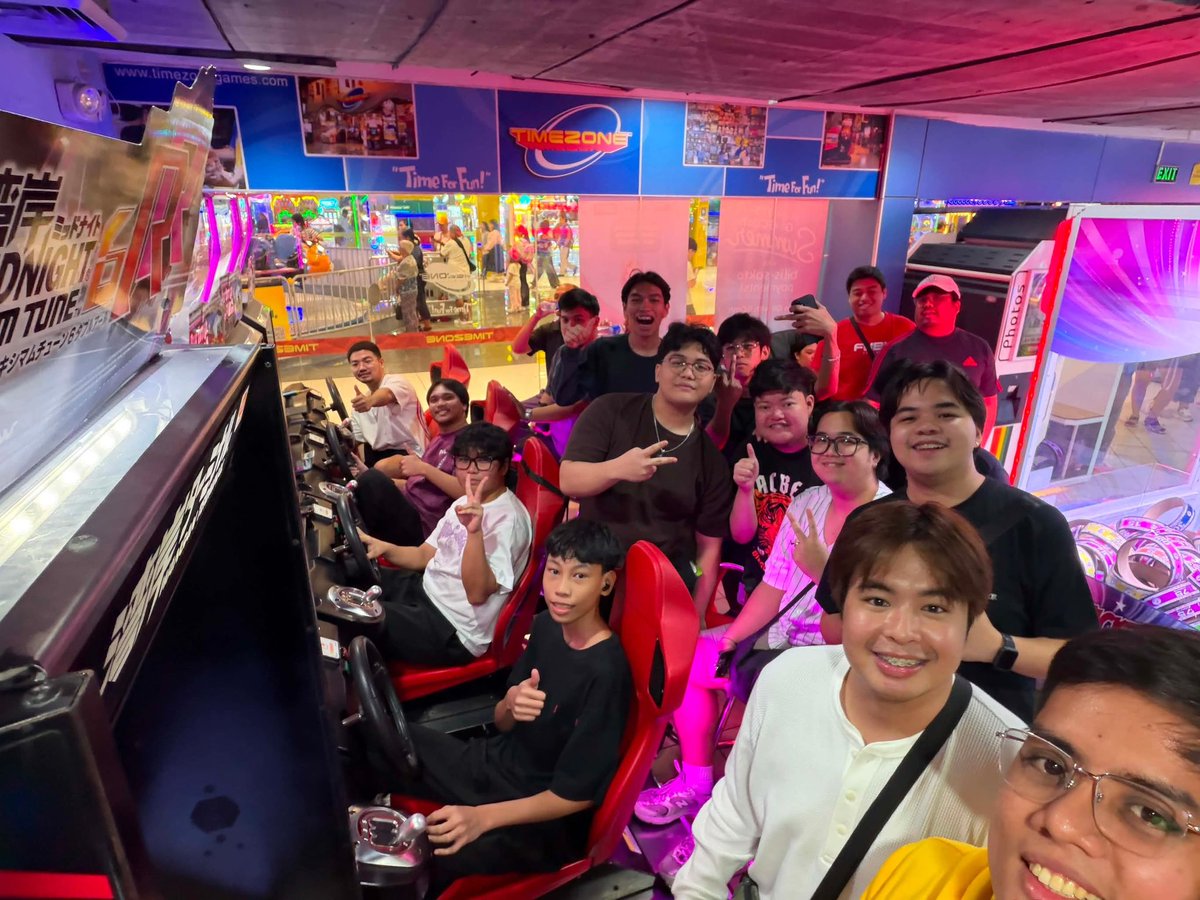 markluder1908's tweet photo. Squidgame Season 2 🇵🇭 https://t.co/h8p3w9YlXa