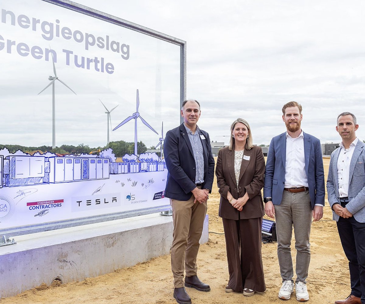 ctully152311's tweet photo. Construction has started on a new $650 million @Tesla Megapack battery energy storage facility in Belgium to help power 385,000 homes.

The project will use Tesla's next-gen Megablock technology with Megapack version 3. Total storage volume will be 2.8 GWh. This will be one of https://t.co/XwnlP2COfs