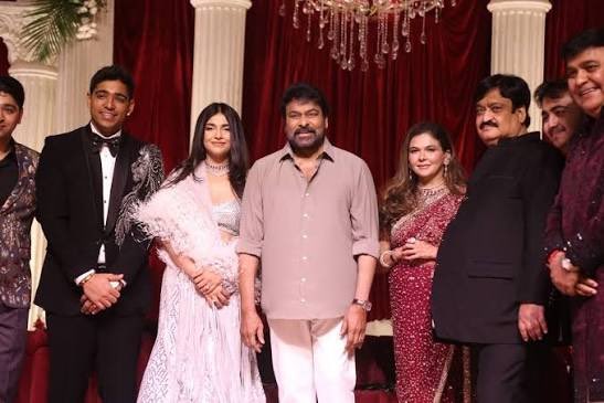 Narendra4News's tweet photo. 🚨 BREAKING: HYDERABAD’S NEXT CINEMA BEAST! 🔥

Asian Cinemas to partner with MEGA STAR CHIRANJEEVI for a HUGE premium property in Financial District! 👑💥

A MASSIVE, WORLD-CLASS SCREEN EXPERIENCE is loading! 🎬🔥

HYDERABAD IS ABOUT TO GO BIG! 💣 https://t.co/0AvDeoURdL