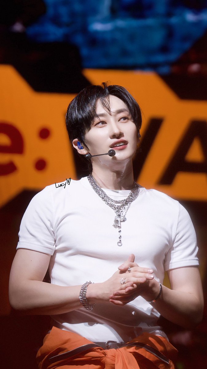 diary1300's tweet photo. 260919 EUNHYUK FANCON - be:WARE OF THE RABBIT in HONGKONG HD1

💪🏻💪🏻💪🏻💪🏻💪🏻💪🏻

#은혁 #EUNHYUK #이혁재 #李赫宰 #ウニョク
#슈퍼주니어DnE #SuperJuniorDnE
#be_WARE_OF_THE_RABBIT https://t.co/NoGOr3QcXq