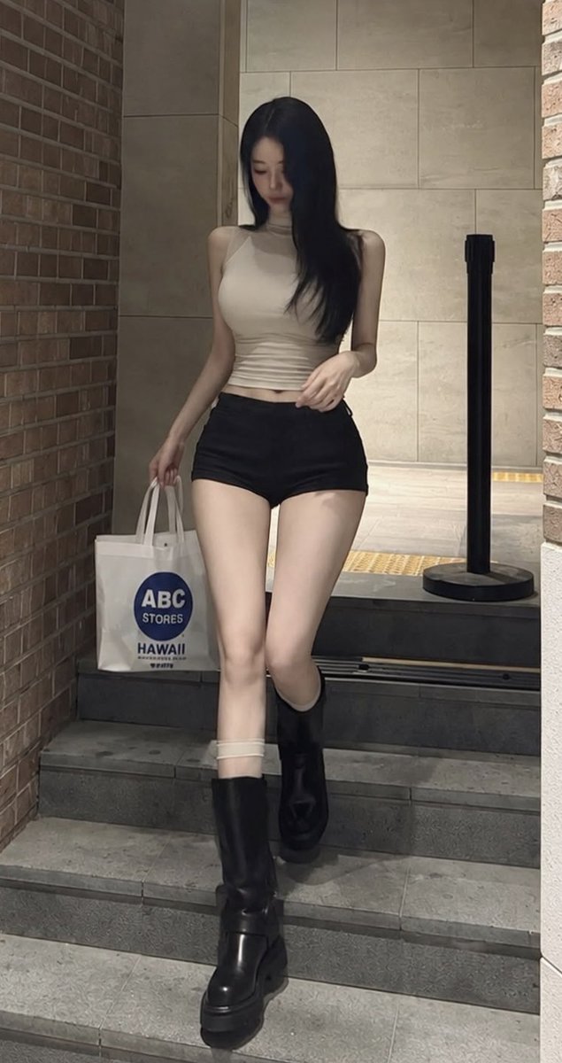 kyaht01's tweet photo. 07 https://t.co/QQntp5J4xQ