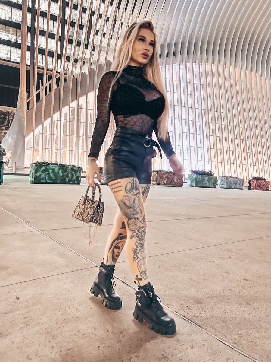 laylax_Leona's tweet photo. so viel beton und ich steh mittendrin und schau nach oben.

https://t.co/c4PgjOjQsq

#findom #slave #femboy #Paypig #paypig #sissy #blackmail #sissy https://t.co/rtG59NLCYb