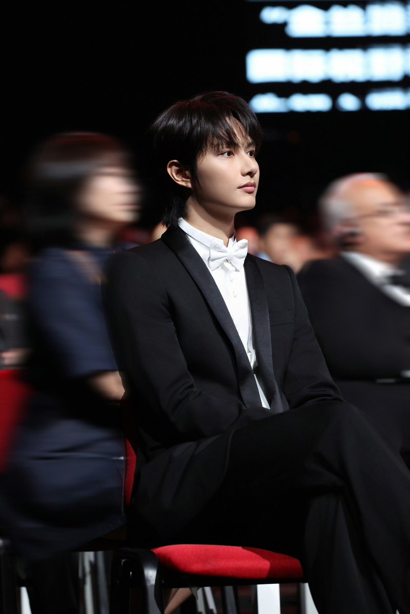 moontomeetyou's tweet photo. xcss weibo update

SRIFF overseas promotion ambassador Wen JunHui 🖤 https://t.co/JlvbvRvEQ9