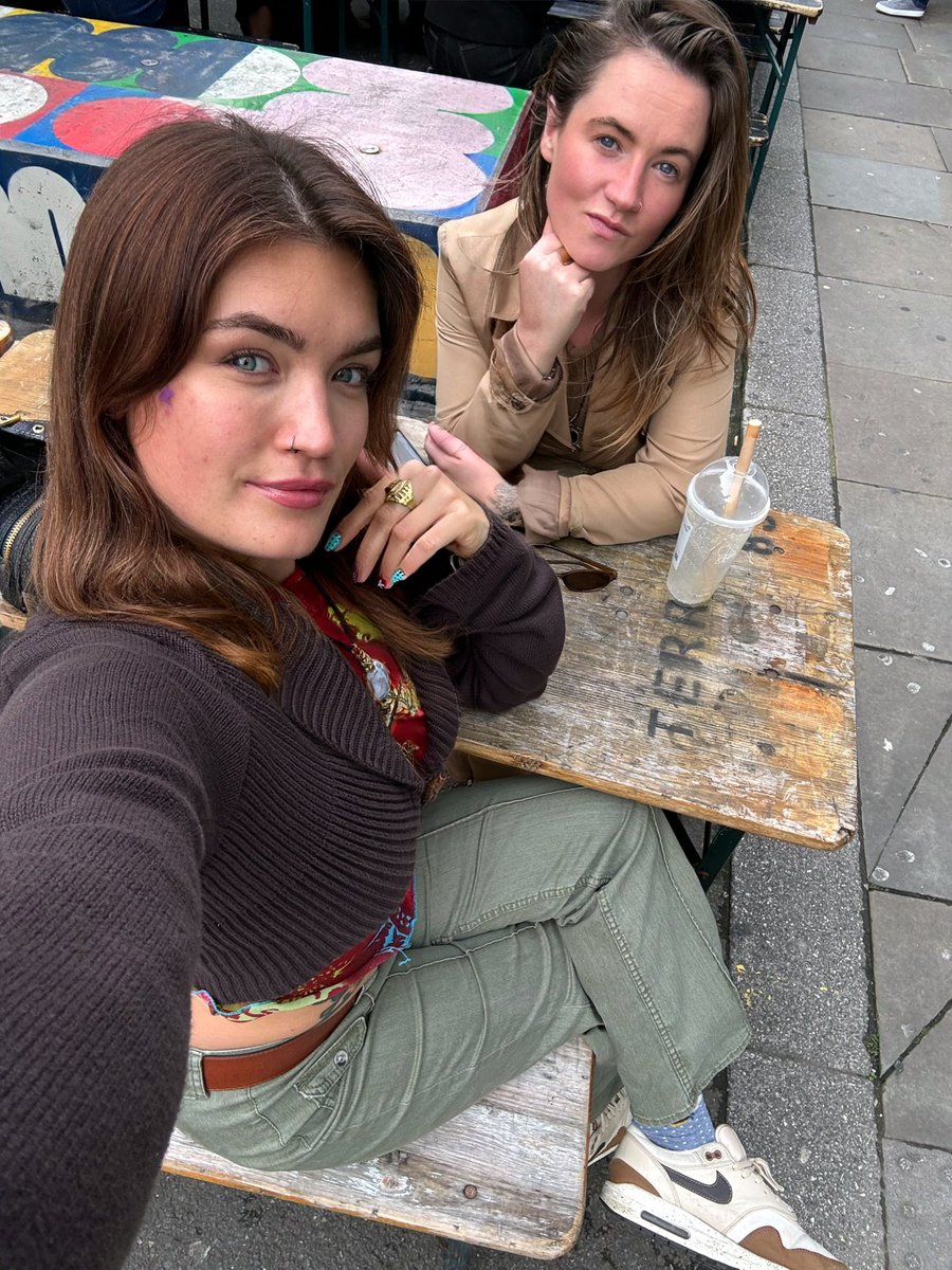 Sophiasmoment's tweet photo. Out for drinks, first round is on you! https://t.co/ETmVWQes3T