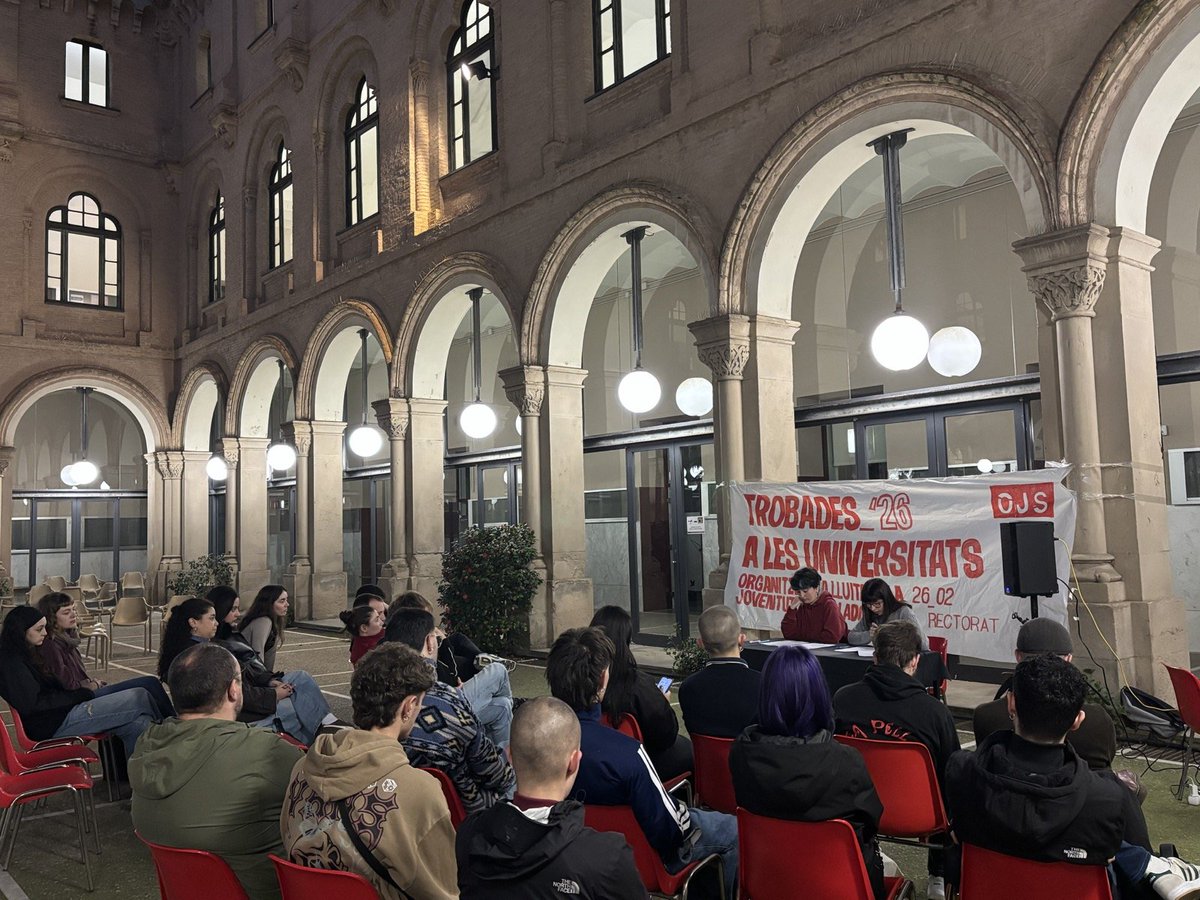 Polnopot's tweet photo. Enguany tornem a la universitat, uneix-te a la lluita!🔥 https://t.co/8b7iUsZHbp