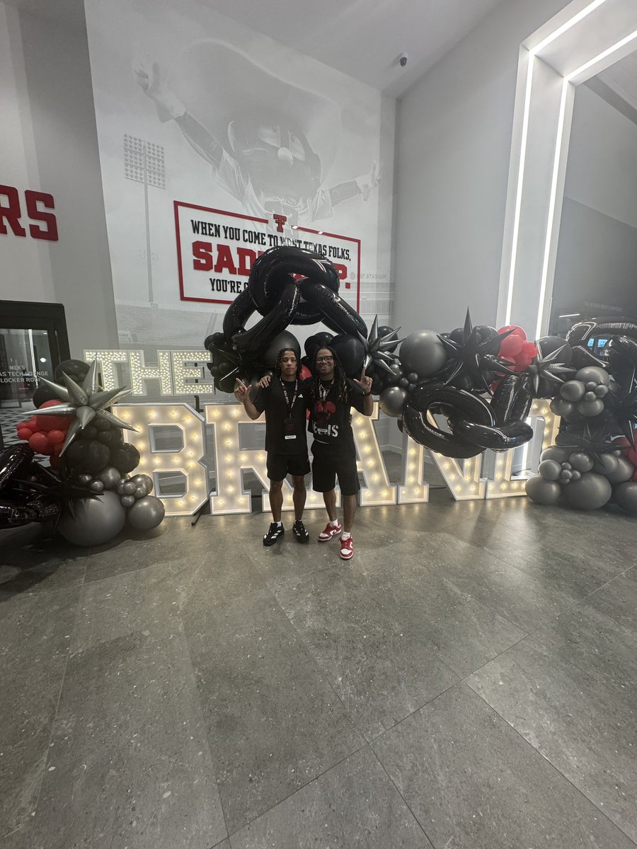 deuce_patterson's tweet photo. Felt great to be back in Lubbock watching @TexasTechFB ! Love everything about this program and their coaches. #Wreckem @JoeyMcGuireTTU @CoachMcBath @CoachRGreene @BnanceTTU @TTU_SeanK @ShielWood @RedRaiderSports @JGonzalesJr10 @SBInsiderHQ https://t.co/wPphY5W1qz