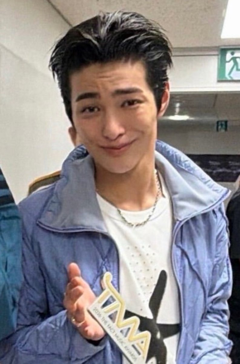 Marboiiyeah's tweet photo. รูปยิ่งแตกยิ่งขลัง โคตรขิงอะ525565665566665566655555555 https://t.co/IRniKLwI94