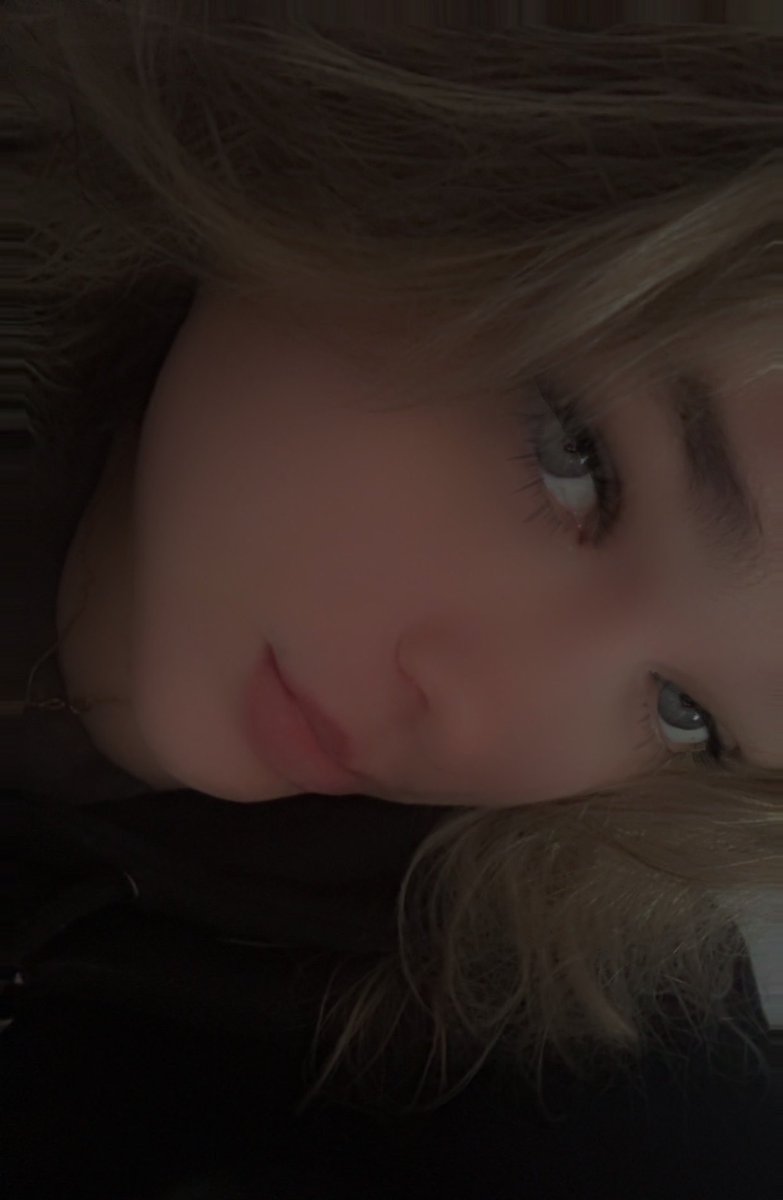 mybrainrott09's tweet photo. Life beating my ass,,, at least I’ve got pretty eyes 🤷‍♀️ #moothunt〃・ #fypシ゚ https://t.co/tpA0Pjdd9j