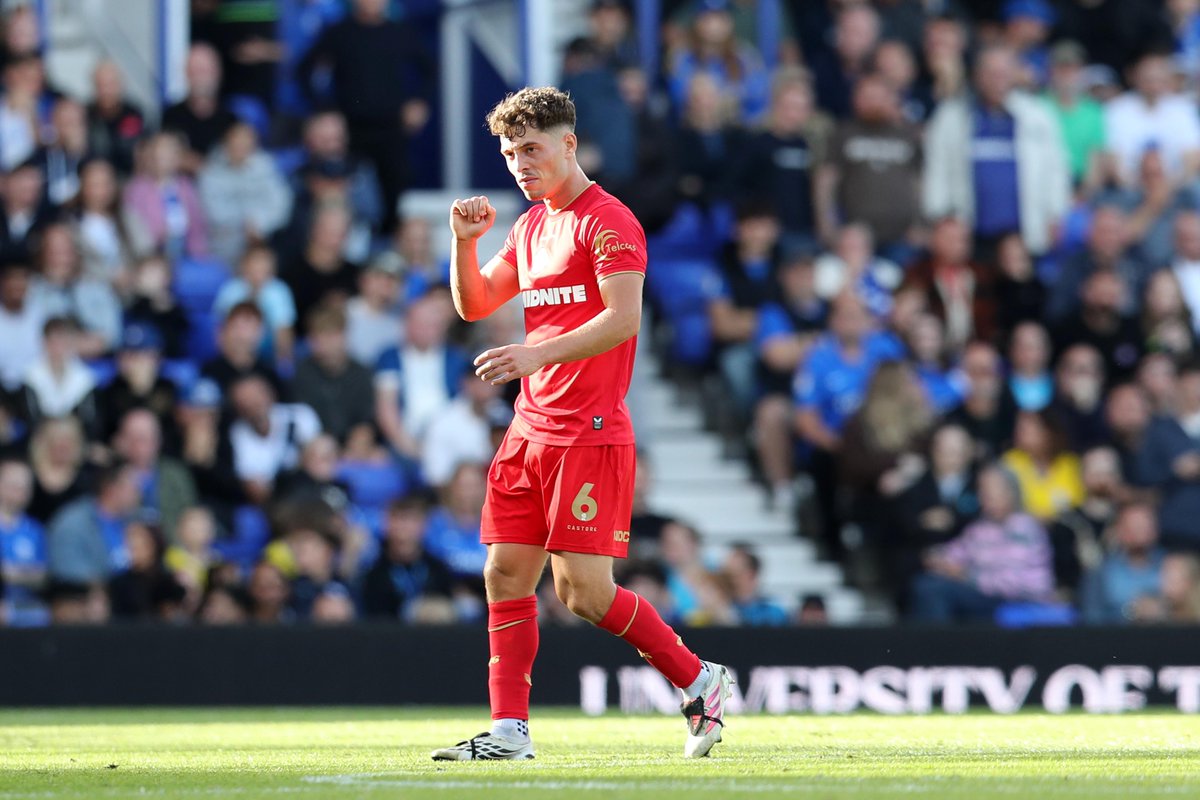 Boro's tweet photo. We don't give up 👊 https://t.co/4E5youj2ap