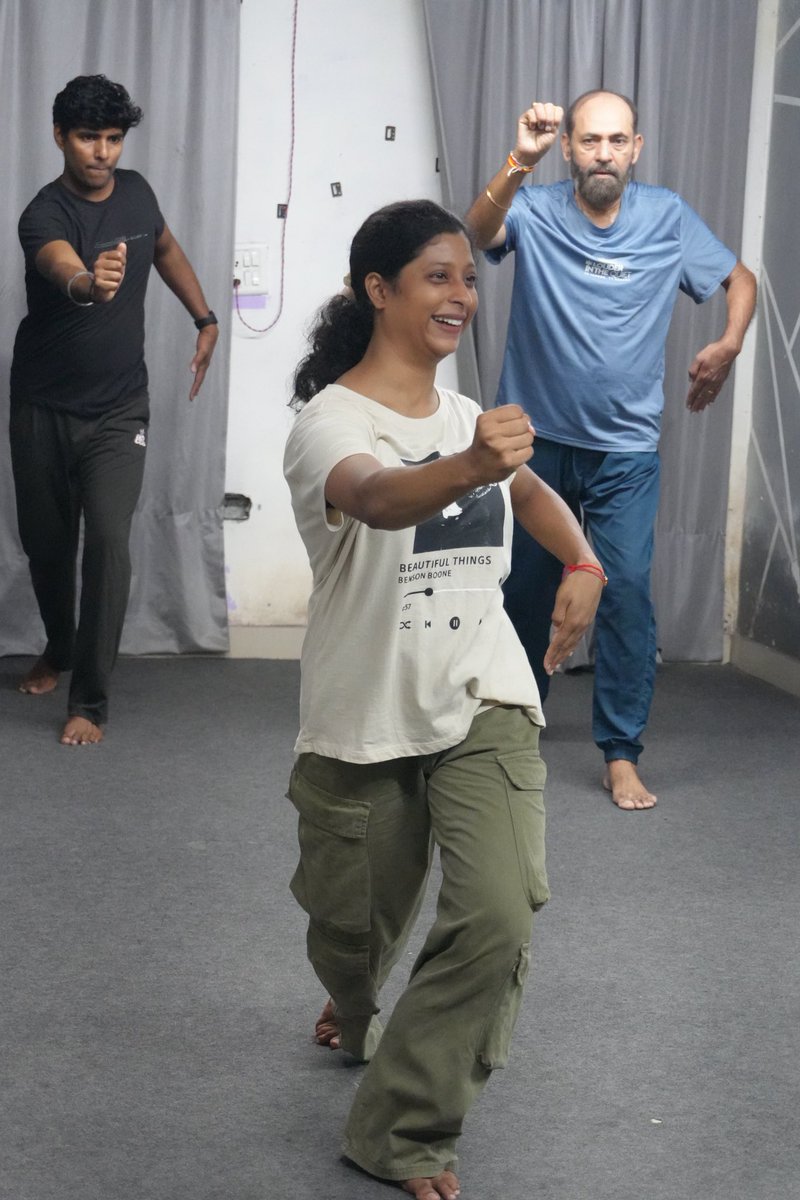 drishyamtrust's tweet photo. Drishyam Trust Presents

 Production Oriented Weekend Workshop
with Sampa Mandal (NSD Alumni) ✨

Time: 2:00 PM – 4:30 PM

What you’ll gain from this workshop:
• Chaau session with a professional trainer
• Improvisation &amp; Production processes
• Certificate after the workshop https://t.co/AWHdEJ3Cv6