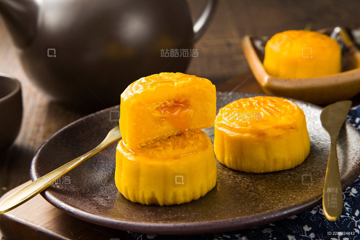 ottel839107's tweet photo. [This autumn festival, may your mooncakes be sweet and your days full of joy ]， https://t.co/AoR8GX9UcK