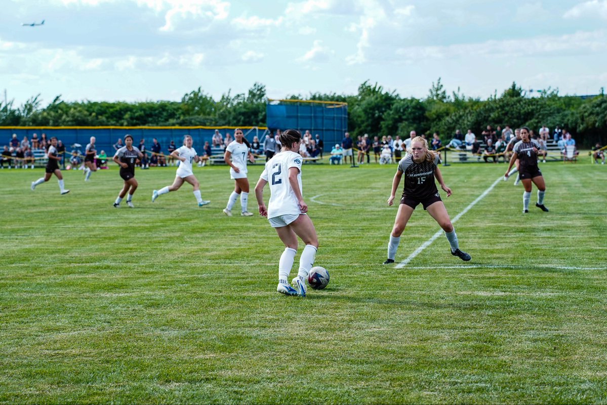 PeacocksWSOC's tweet photo. Happy Happy Birthday Jacqui! Hope you enjoy your day!! ๐๐ฅณ
#StrutUp ๐ฆ https://t.co/hDpP4FBAff