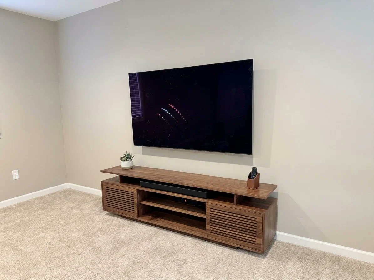 MountingManTV's tweet photo. TV mounting Maple Grove by The Mounting Man. 65" TV installation in Maple Grove on drywall, completed near Ranier Ln N. Completed for $360.

Install subtotal: $360.

https://t.co/HZKErBiX8R https://t.co/tq2FMF4adO