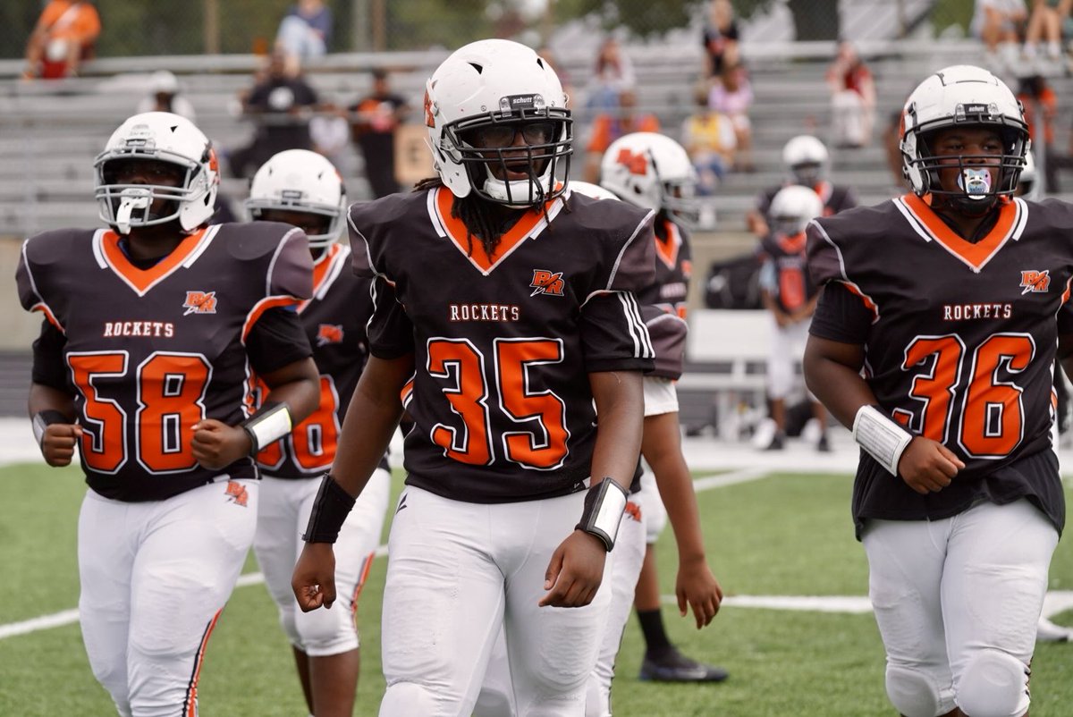 IPSAthletics's tweet photo. It is GAMEDAY on PARADE Day here in Broad Ripple! 🏈✨

The @broadripplems parade is culminated with an exceptional Middle School Football matchup! 

The Rockets welcome in a very good @IPS_ArlingtonMS team this afternoon!! https://t.co/n9HcNzLGlx