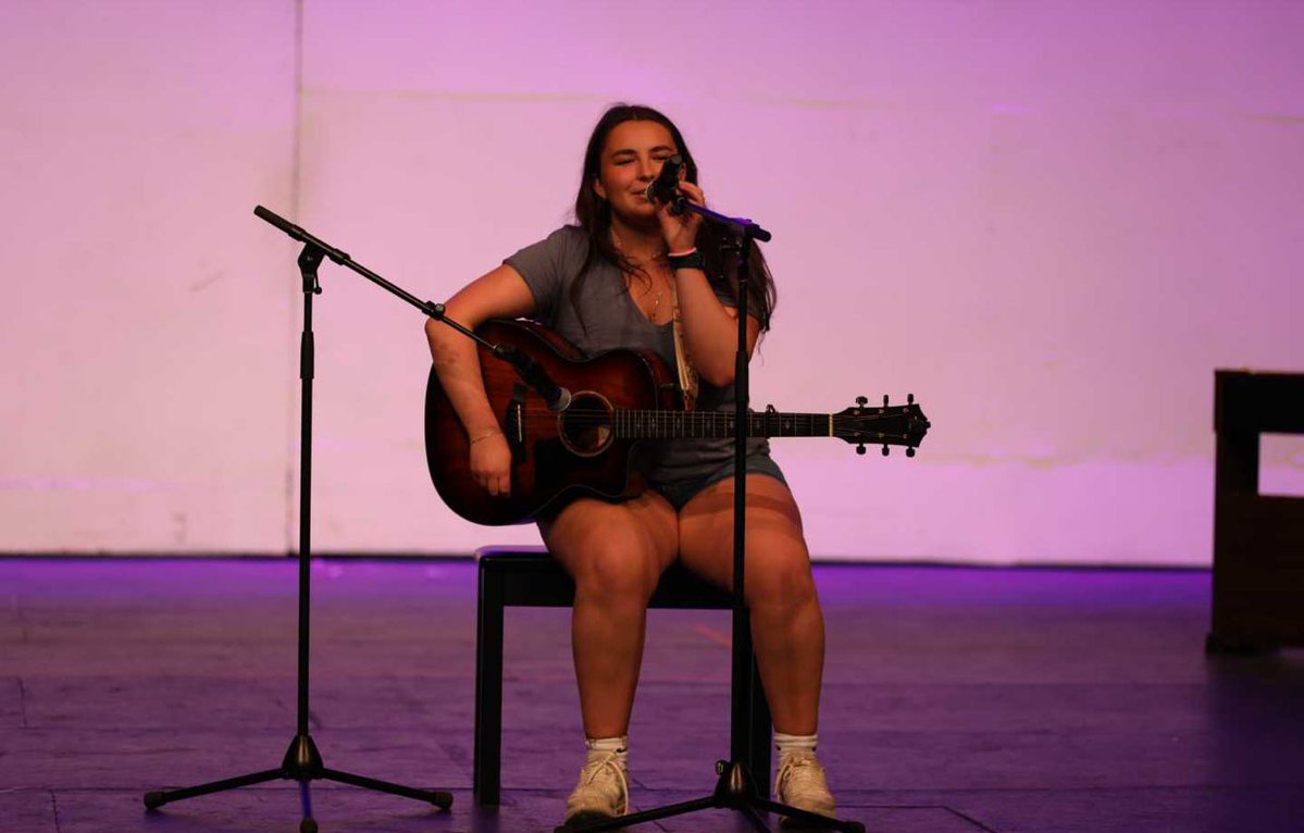 FrenchWoods's tweet photo. Summer Rewind 🔄 

We showed you Session Two's Lower Camp Talent show so here is Upper Camp's Talent Show!

What a great Show!✨️ https://t.co/CZlezelgnK