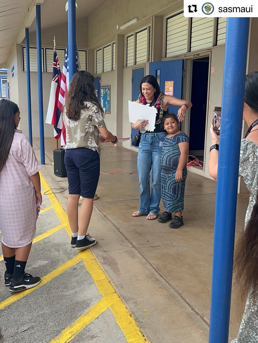 HICathSchools's tweet photo. Backpacks, Blessings &amp; Gratitude! A huge mahalo to Bri Collo &amp; the UNTO ONE Foundation, Target, &amp; our generous donors for providing school supplies for every St. Anthony student! We also began our school year with a special Blessing of the Backpacks by Fr. Larry &amp; Fr. Taylor🙏📚 https://t.co/SM7rzeS0yk