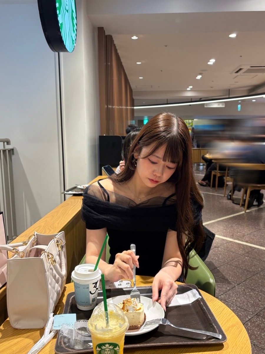 mcd2026_hc05's tweet photo. 胃下垂ですぐお腹出ちゃう私ですけど、ミスコンに出場中です！
見つけてください🥹✨

そして応援していただけますと嬉しいです₍ᐢ‥ᐢ₎ ♡
#ミスキャンパス同志社 #同志社大学 https://t.co/NBakRSktUF