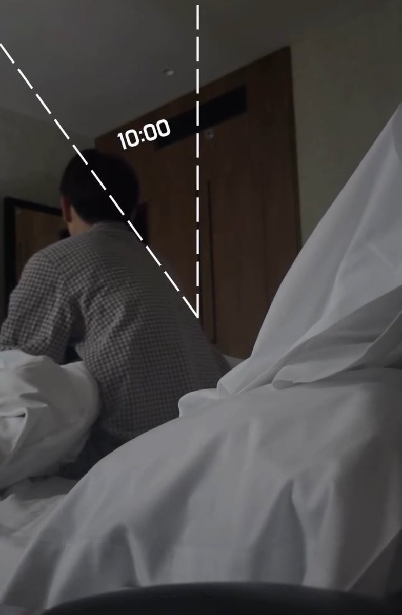 adoremarshwa's tweet photo. 🐿️🐰✨🛏️

They woke up at the exact same time. https://t.co/X8rLwlN9HU