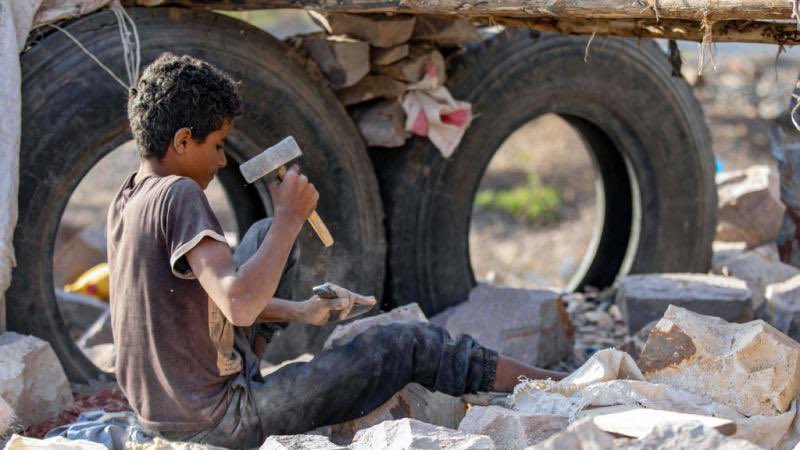 _Mui_9's tweet photo. The Houthis have stolen their childhood, safety, and future,Children deserve life, not war..
#Yemen #ChildrenOfYemen #Houthis https://t.co/MqWp5oyccv