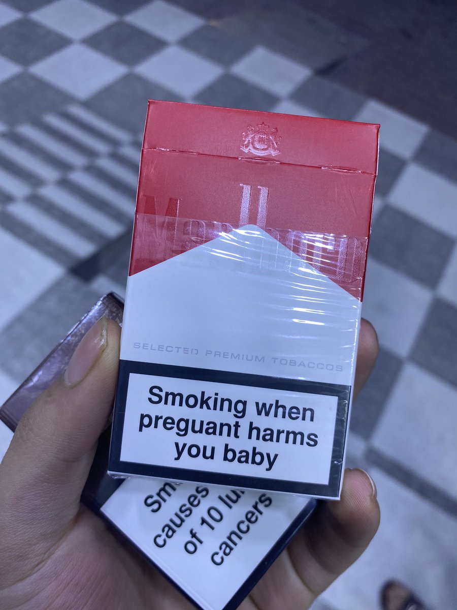 bakedonceagain's tweet photo. I laughed at this so much in front of the cashier that doesn’t know english and he looked at me weird https://t.co/hmSIfUS5xz