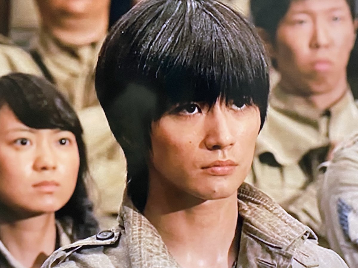 UojY4's tweet photo. 2015年映画【進撃の巨人】実写化が難しいと言われたが類稀（たぐいまれ）なる身体能力を持ってエレン役をやってのけた俳優✨
ｱﾆﾒﾌｧﾝ？工作員らの陰湿なSNSの攻撃にも屈する事なくスタッフ・監督を讃えた俳優
#三浦春馬さん　の役者魂を見た！そんな彼は自ら役者人生を手放さない。 https://t.co/ptOq09PATB