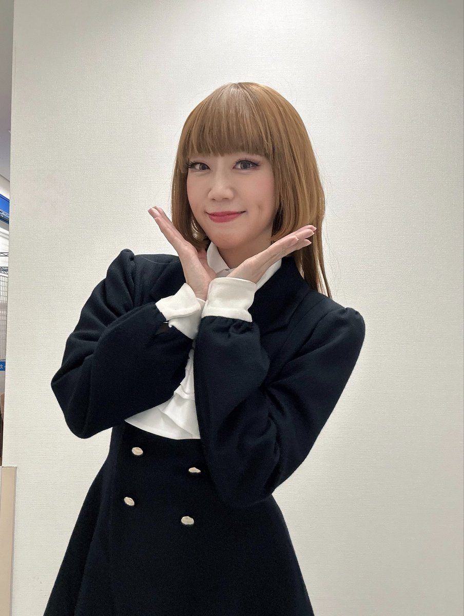 namekyon's tweet photo. 本日皆様のおかげで #うみステ EP7が産声をあげました。
本当にありがとうございます🦋
どうか後編も楽しみにしていてください🌹

お見送りで皆様のお顔が見られて、うみステを楽しんでくださっている沢山の笑顔にお会いできて、こちらが元気を頂いてしまいました✨手を振ってくださった皆様ありがとうございました☺️

明日は台風がどうなるか…本当に六軒島のよう…
開催の折はどうか気をつけてお越しください。