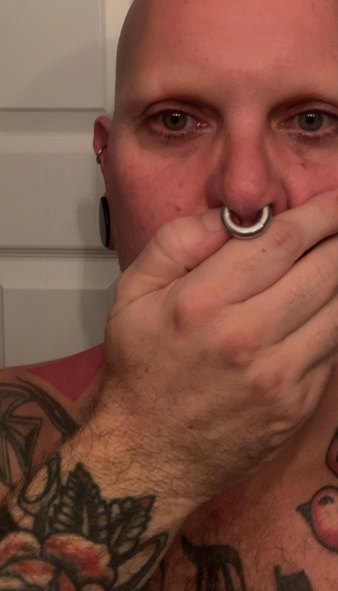 skinm8alex's tweet photo. Do you ever let your fetish and kink completely take over?
Here’s my WTF did I do moment…
#browless
#shavedeyebrows
#skinheadtransformation
#shavingfetish
#prettyugly https://t.co/TpQVex6t3f
