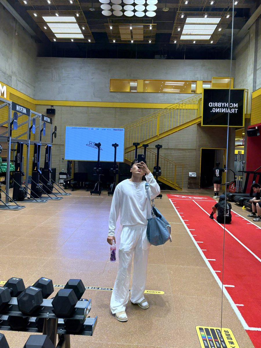 d_wenpan's tweet photo. 薄肌就是最吊的 https://t.co/hymlUlvrK8