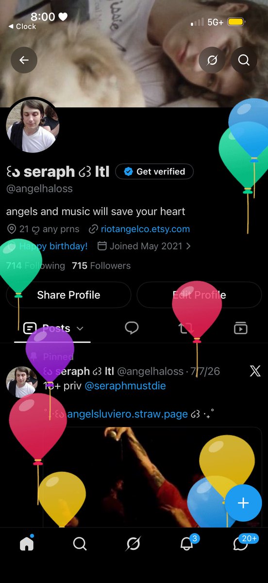 angelhaloss's tweet photo. so many balloons now! #22 #ImOld https://t.co/TLCQwpPc4E