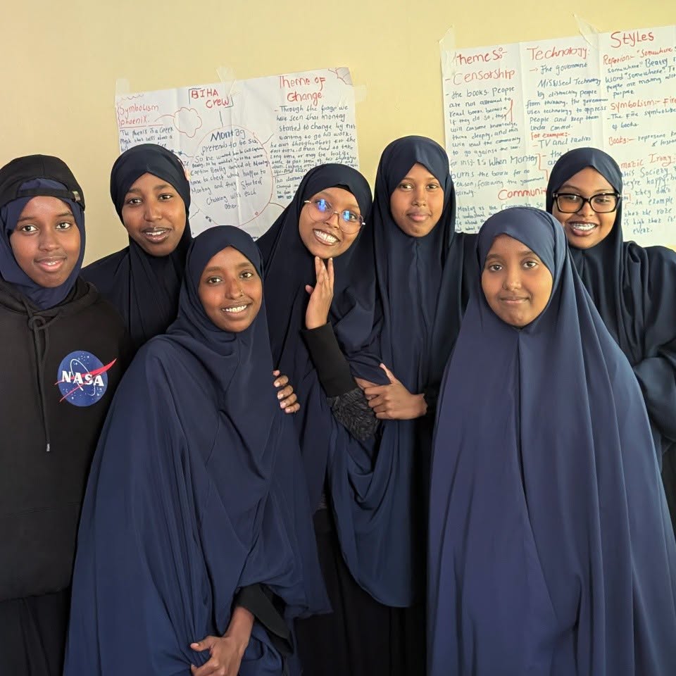 abaarsonetwork's tweet photo. The school year is just getting started, but #AbaarsoSchool students are already busy!  10th grade English students presented literary analysis posters, exploring themes and sharing their unique perspectives. https://t.co/QoZ6jNcA0N
