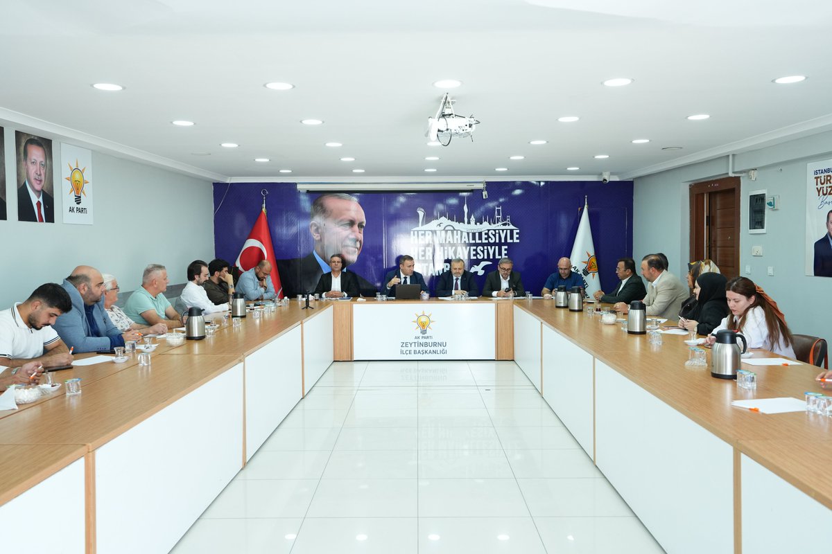 abdullaharidoru's tweet photo. İlk durağımız @akzeytinburnu 

Ev sahiplikleri için Zeytinburnu İlçe Başkanımız Mustafa Yalçınkaya’ya, Tanıtım ve Medya Başkanımız Cengiz Kaçar’a ve kıymetli teşkilatımıza teşekkür ediyorum. https://t.co/8cO8SGuppp