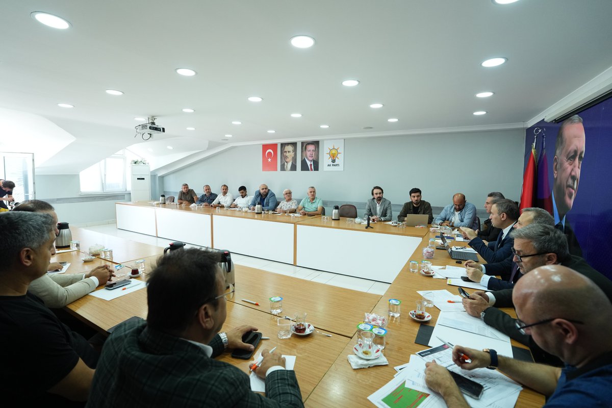abdullaharidoru's tweet photo. İlk durağımız @akzeytinburnu 

Ev sahiplikleri için Zeytinburnu İlçe Başkanımız Mustafa Yalçınkaya’ya, Tanıtım ve Medya Başkanımız Cengiz Kaçar’a ve kıymetli teşkilatımıza teşekkür ediyorum. https://t.co/8cO8SGuppp