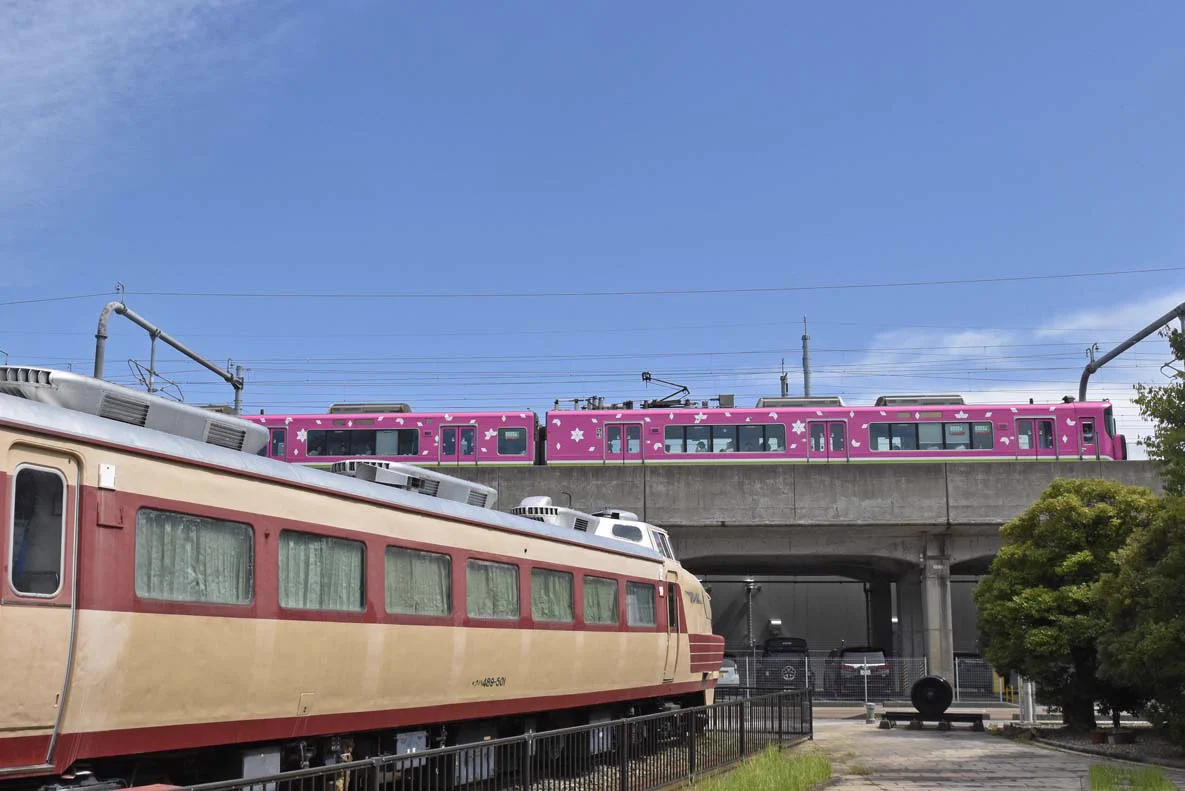 サシ481-48保存会【公式】外観補修中! 地元小松で鉄板を仕入れる｢地