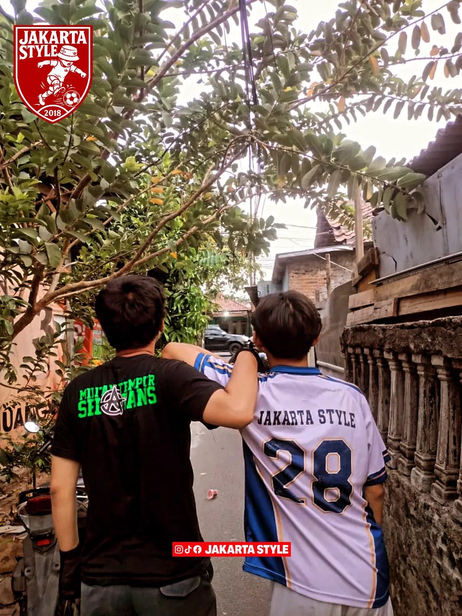 JakartaStylle's tweet photo. Silahturahmi jangan sampe putus 🧡💚
Jakarta x Surabaya 🧡💚

#jakartastyle https://t.co/uO7fI8N7Qy
