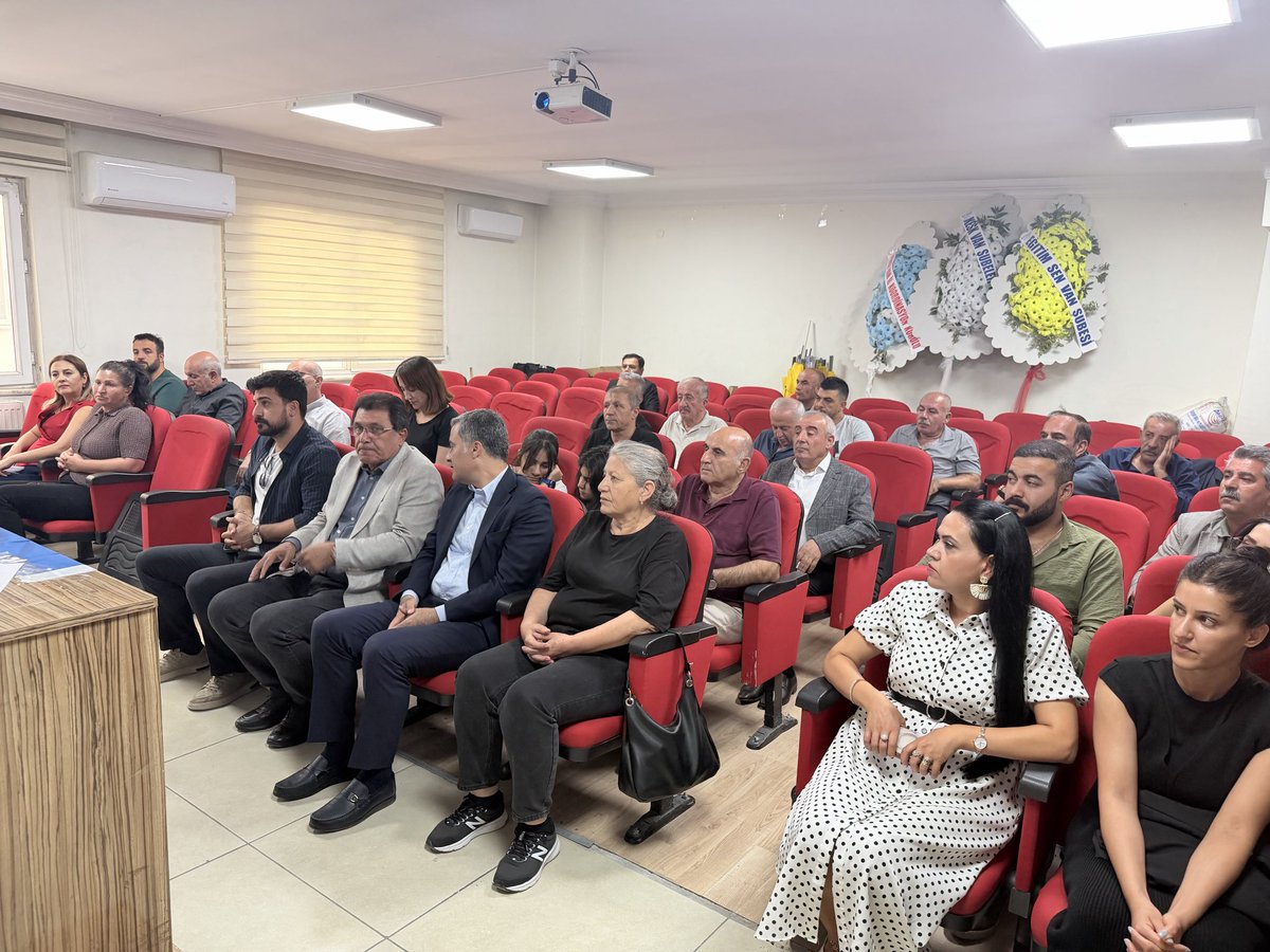 yys_van1's tweet photo. Yapı Yol Sen Van Şubemizin  9. Genel Kurulunu Gerçekleştirdik. Emekçilerin haklarına, sendikal örgütlülüğe, demokratik ve özgürlükçü değerlere bağlılıkla, Kürt sorununun demokratik Barış ve Demokratik Toplum sürecinin toplumsal bir zeminde ilerlemesi, şiaryla bitirdik https://t.co/ycL79MZGC1