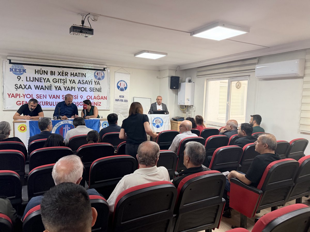 yys_van1's tweet photo. Yapı Yol Sen Van Şubemizin  9. Genel Kurulunu Gerçekleştirdik. Emekçilerin haklarına, sendikal örgütlülüğe, demokratik ve özgürlükçü değerlere bağlılıkla, Kürt sorununun demokratik Barış ve Demokratik Toplum sürecinin toplumsal bir zeminde ilerlemesi, şiaryla bitirdik https://t.co/ycL79MZGC1