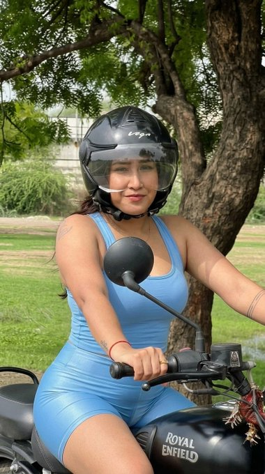 allaboutworldha's tweet photo. 🏍️🏍️🏍️
#SofiaAnsari https://t.co/zBdgcRX74G