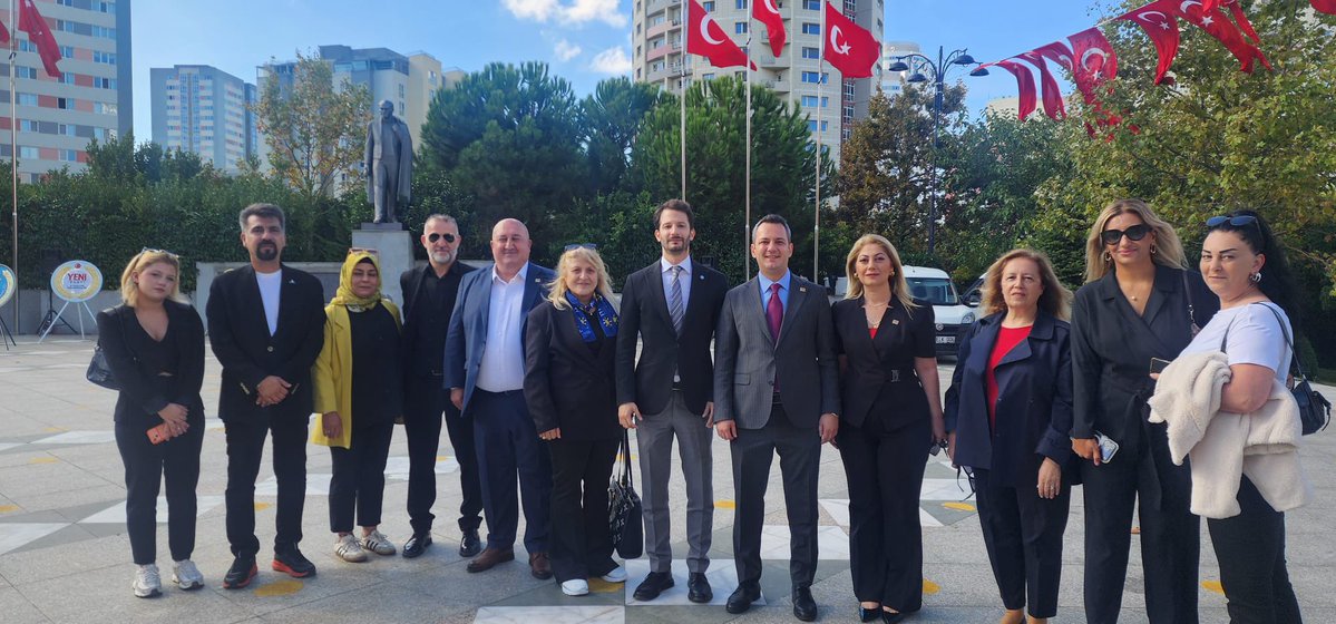 avdizdaroglu's tweet photo. 19 Eylül Gaziler Günü dolayısıyla ilçemizde düzenlenen çelenk sunma törenine katıldık.

Başta Gazi Mustafa Kemal Atatürk olmak üzere, vatanımız uğruna fedakârca mücadele eden tüm gazilerimizi ve aziz şehitlerimizi minnet, saygı ve rahmetle anıyorum. https://t.co/ctCVNtXiYT
