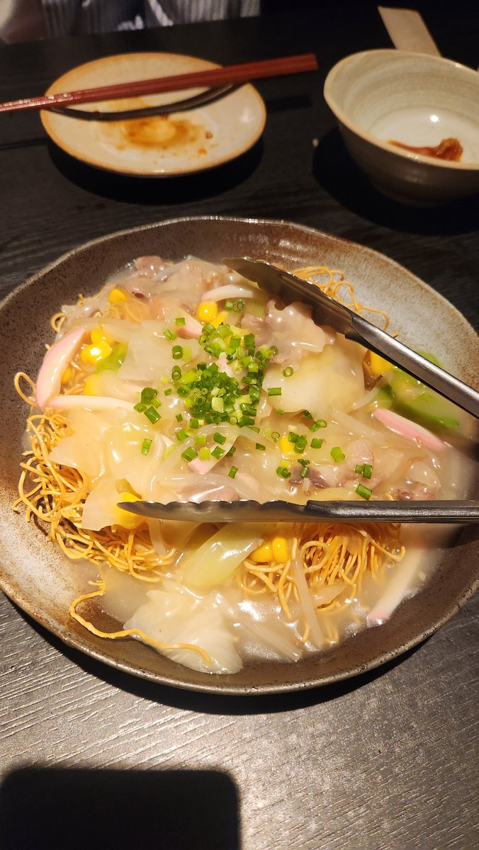 agohige777's tweet photo. 九州系居酒屋に来た
締めの皿うどん https://t.co/xG0MYDG3z1