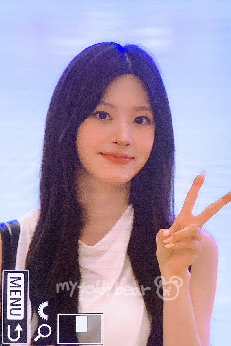 myteddybear_se's tweet photo. 260919 기욤뚱😚
#스테이씨 #STAYC #세은 #SEEUN https://t.co/9x7yEcZZIC