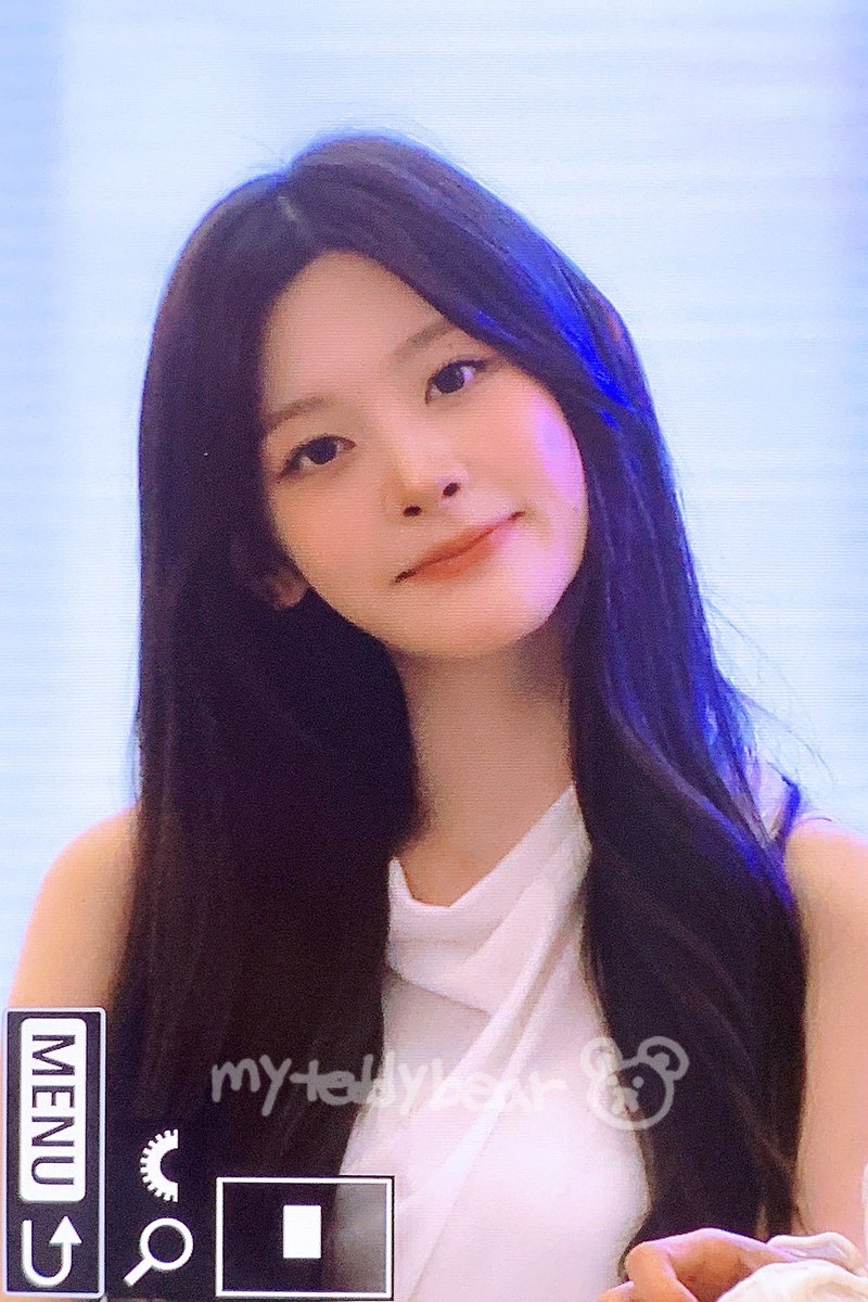 myteddybear_se's tweet photo. 260919 기욤뚱😚
#스테이씨 #STAYC #세은 #SEEUN https://t.co/9x7yEcZZIC