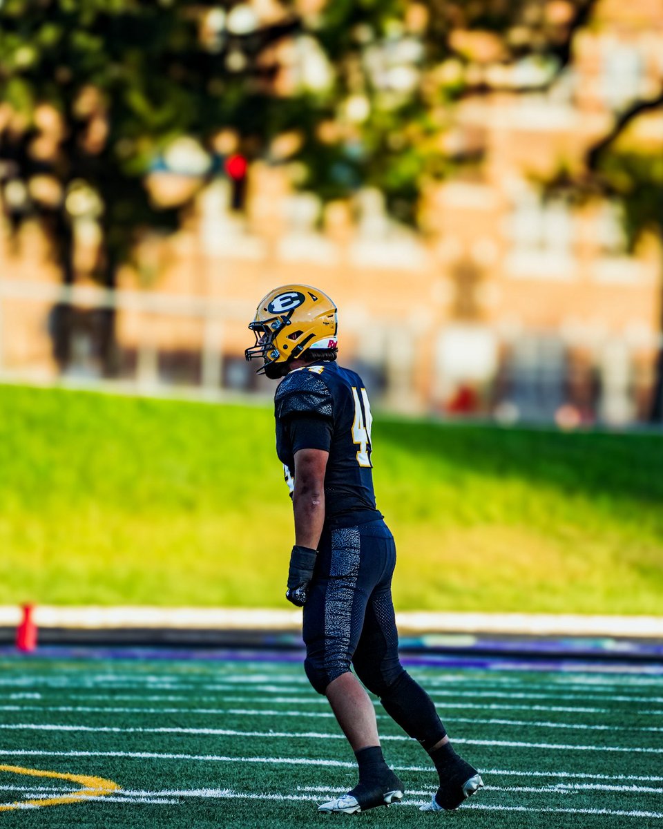 LukeArdito99's tweet photo. Tough loss vs Massillon 
Fought til the clock ran out
#2 game in the nation
Played against 3 star running back 
We'll be back.

@CoachAuggie @SEHS_FOOTBALL @neohiohsfb @OhiosElite1 @NEOZoneHS https://t.co/IbGoaDcY1Q