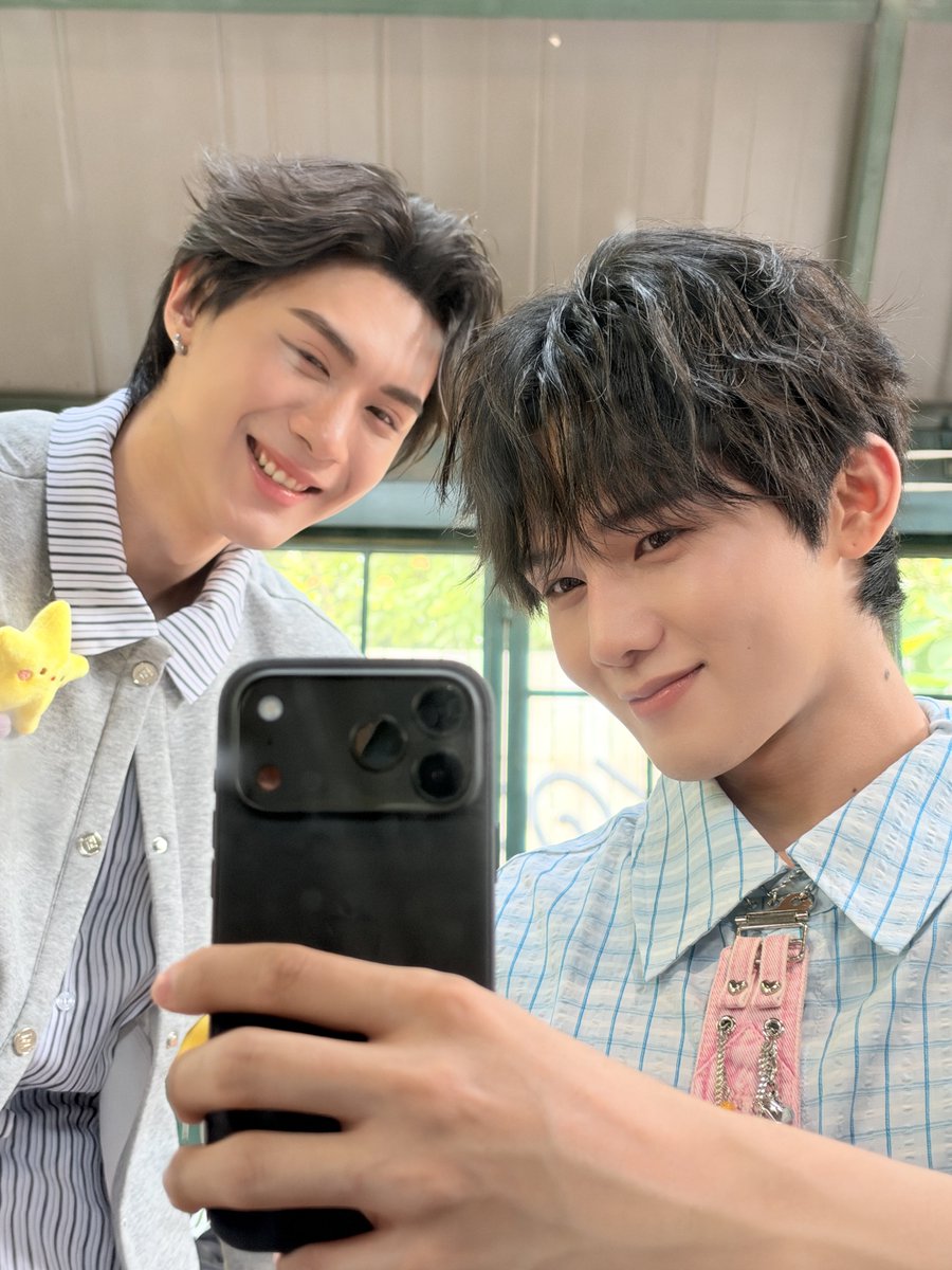 mii_iin_'s tweet photo. 💜🩵
#ToptapMinlee https://t.co/rJLRVidDpU