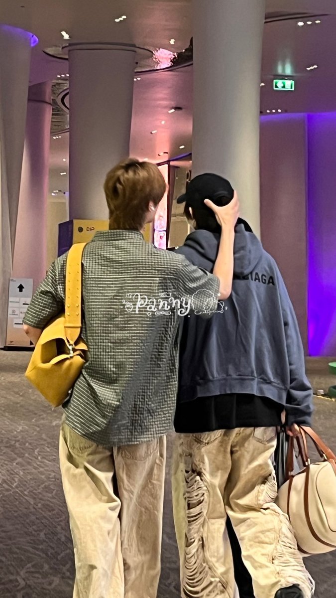 dablueinmyheart's tweet photo. Private but not secret 🤫 https://t.co/8dQP4H17I1