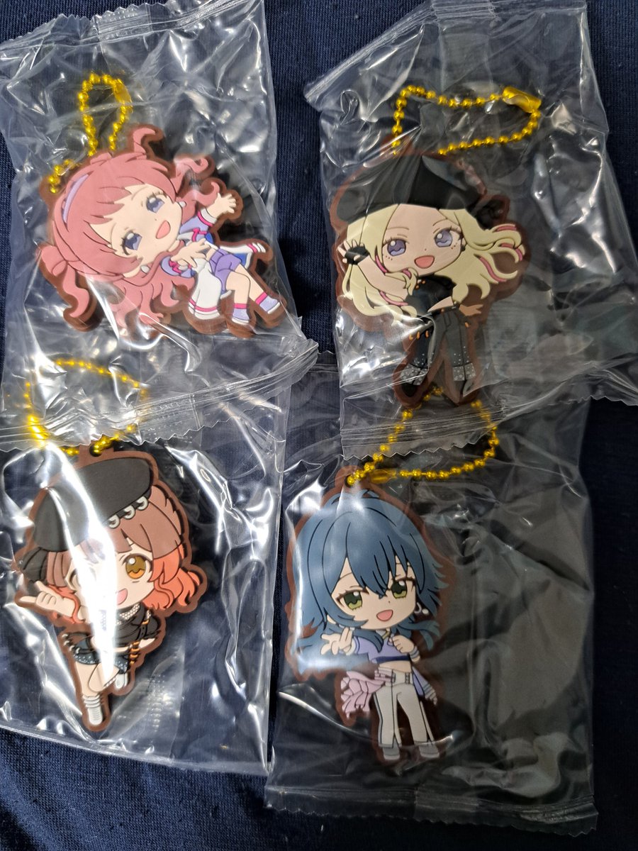 sinonomemattya's tweet photo. 【交換・譲渡】 学マス 学園アイドルマスター リバラバ！

譲:画像 咲季1 佑芽1 星南1 手毬1
求:美鈴＞定価（郵送の場合はプラス送料）

手渡し＞郵送

手渡しは23日、28日新宿での手渡しのみ

お気軽にお声掛けください。 https://t.co/fJbt6dAfhD