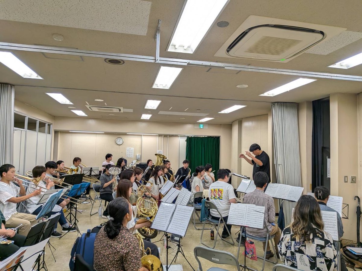 msbo_official's tweet photo. 今日も秋の本番に向けて練習しました‼️特に吹奏楽のつどいの新曲は練習しがいがある曲なのでじっくり仕上げていきたいです😤

#武蔵野シンフォニック・ブラス・オーケストラ #吹奏楽 #三鷹市 https://t.co/qmVyzawctA